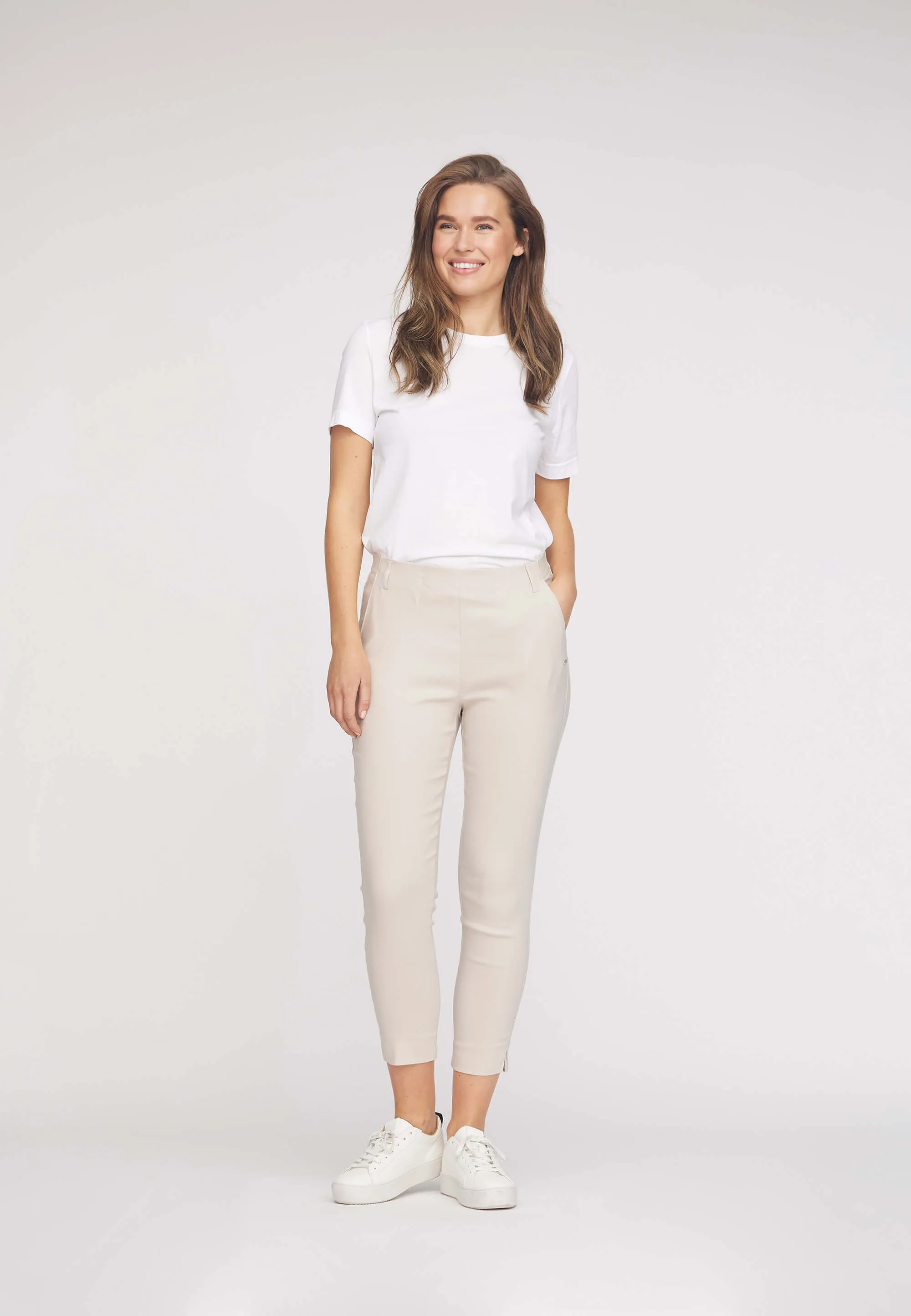 Elizabeth Slim Crop - Grey Sand