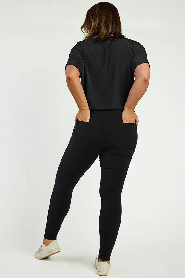 Essential Black Jeggings