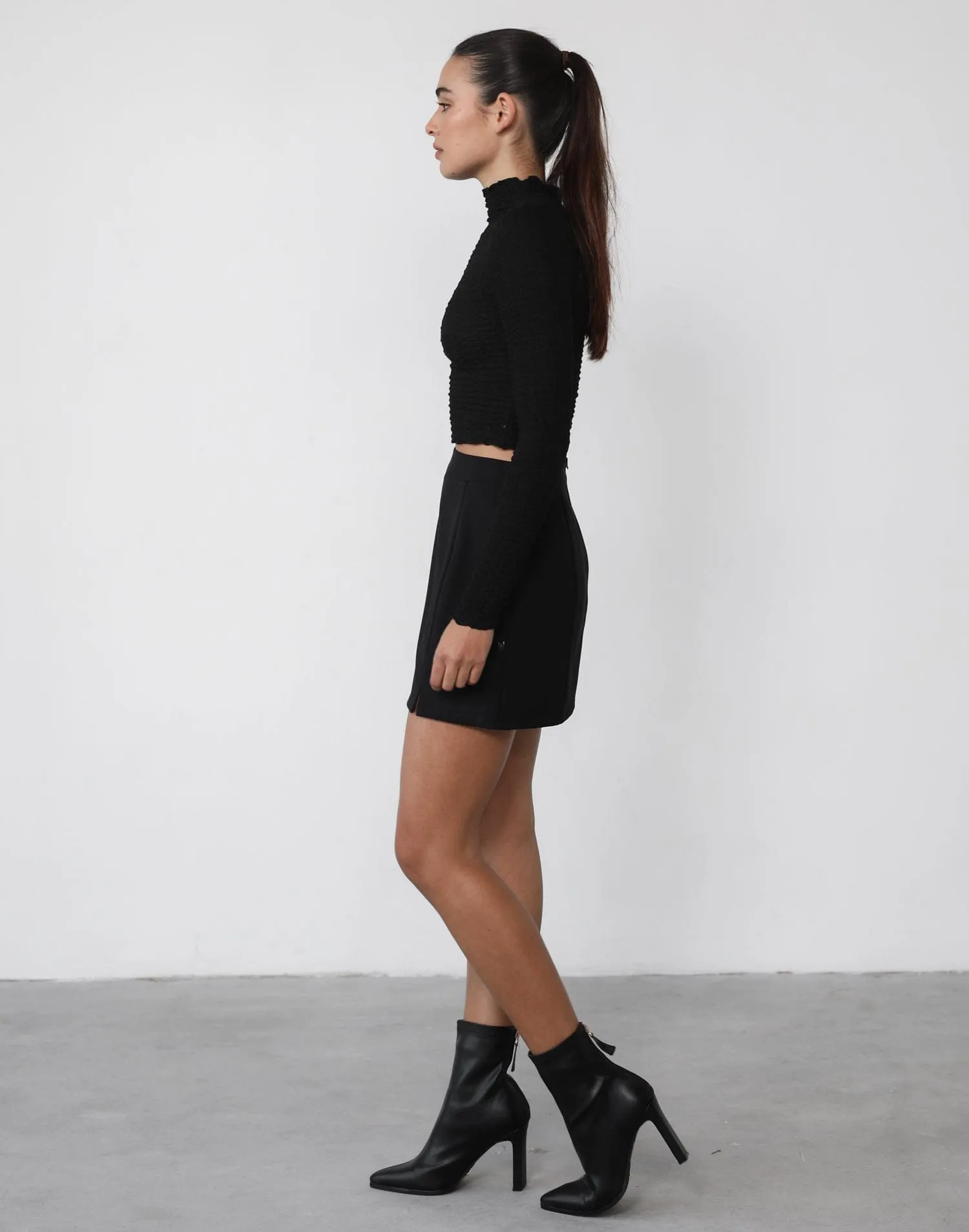 Jax Long Sleeve Top (Black)