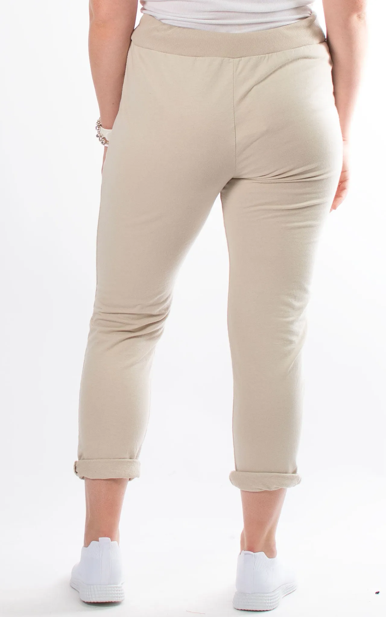 Nora Essential Jogger | Beige