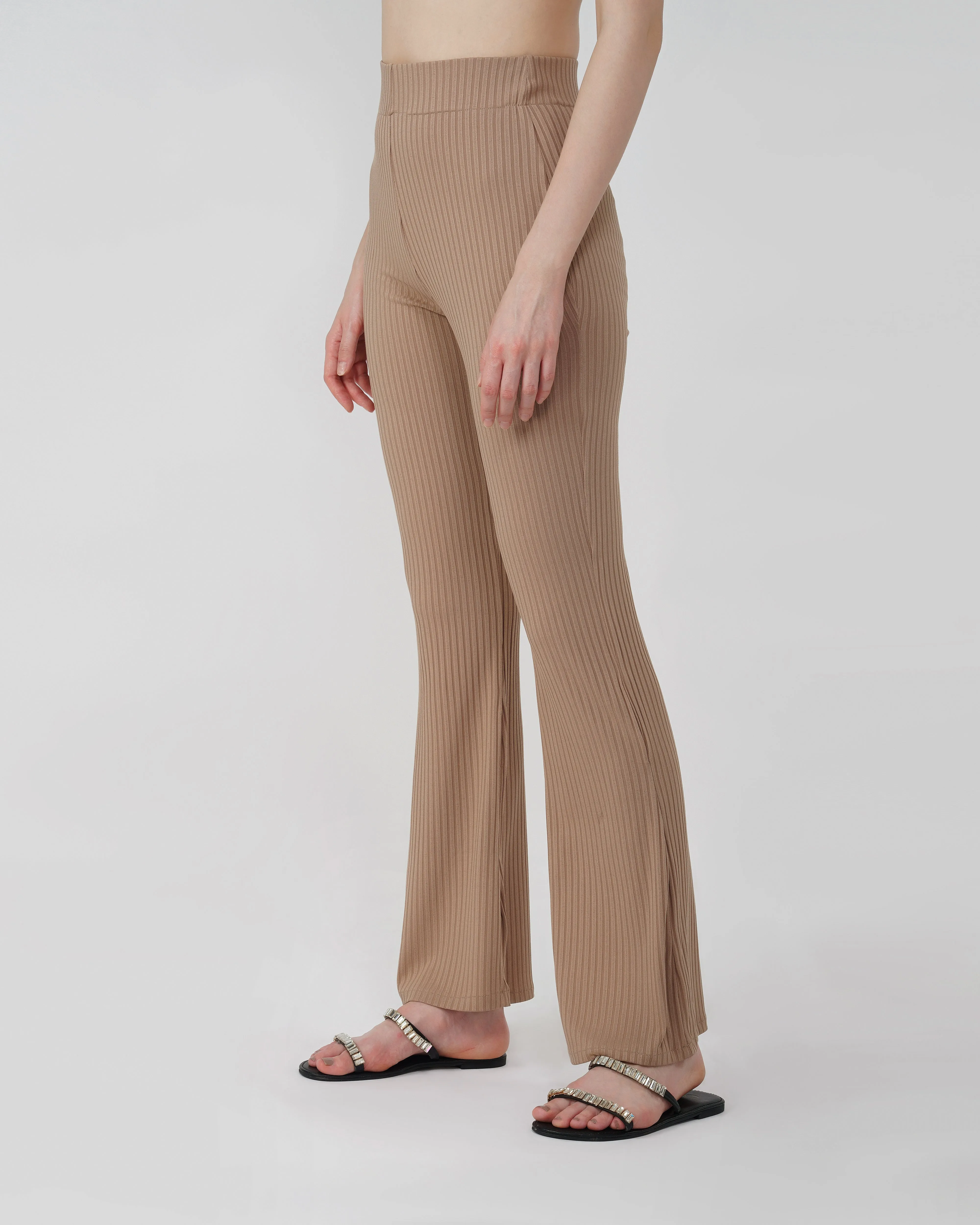 RIBBED FLARED TROUSER