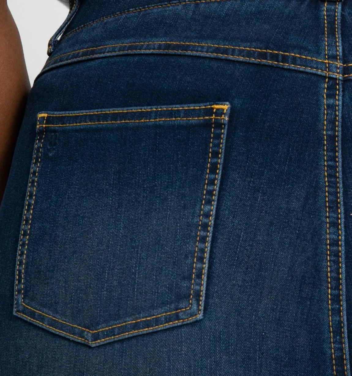 Straight-Leg | 4-Pocket Betabrand Yoga Denim (Dark Vintage Wash)