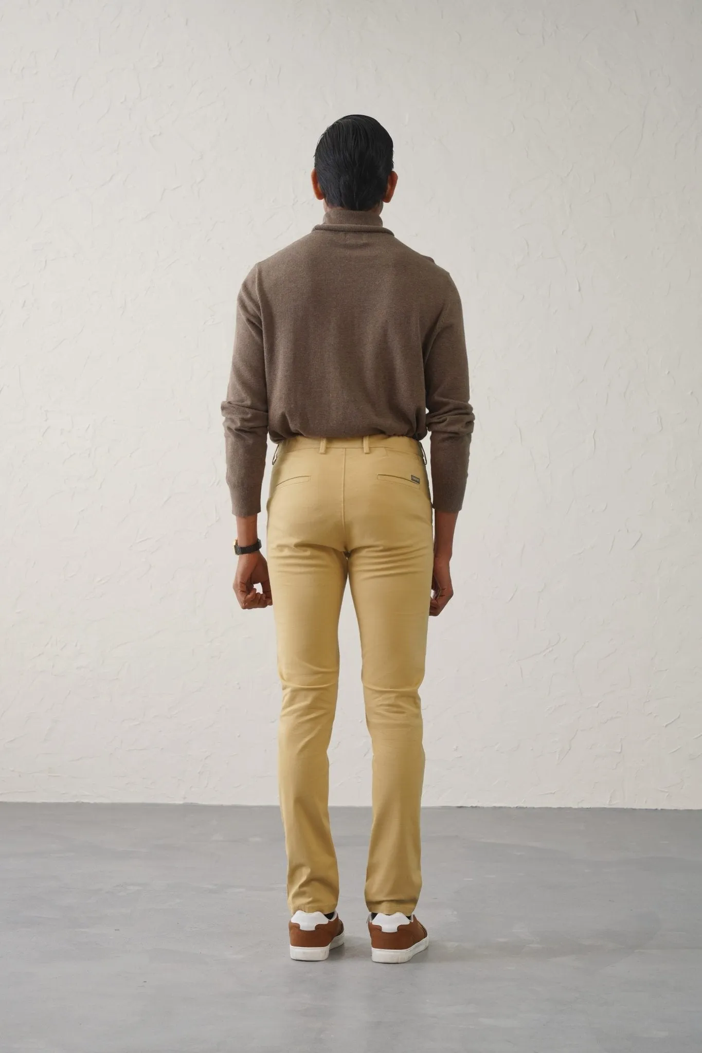 The Slim Fit Travel Chino - Khaki