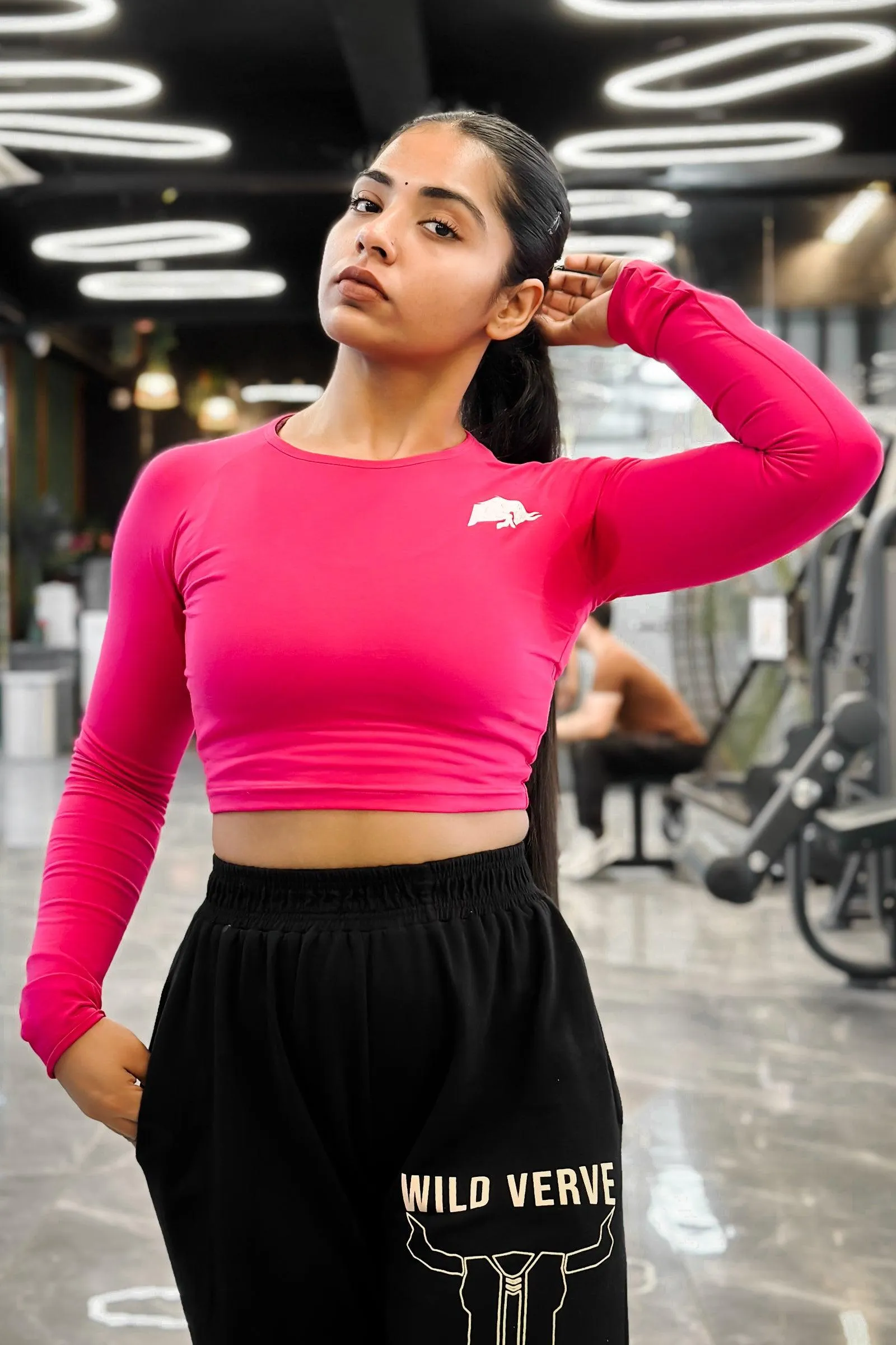 WILD VERVE LIFTING LONG SLEEVE CROP TOP (MAGENTA PINK)